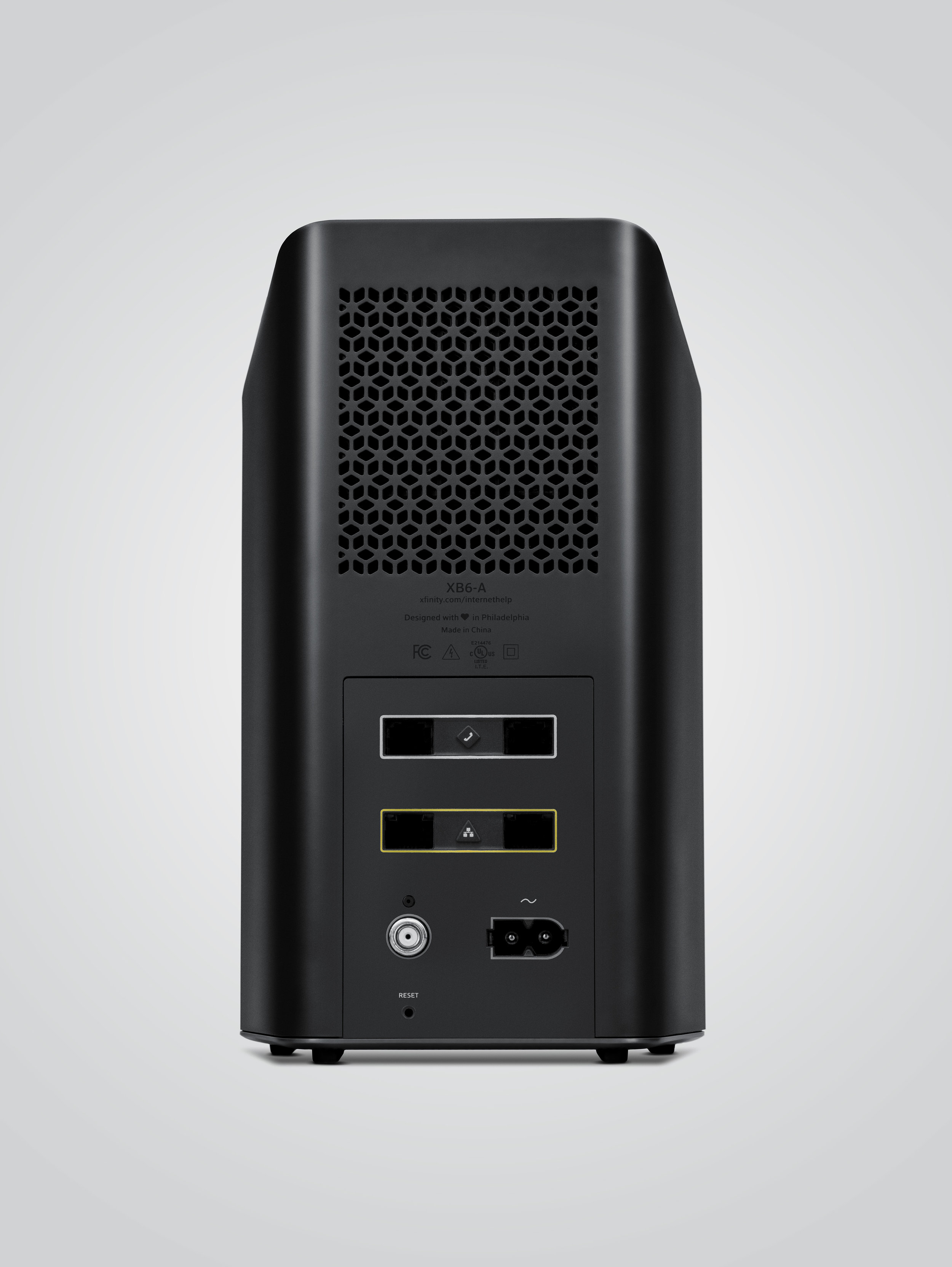 BASE_Xfinity Xp6 Router7286-R2-150dpi.jpg