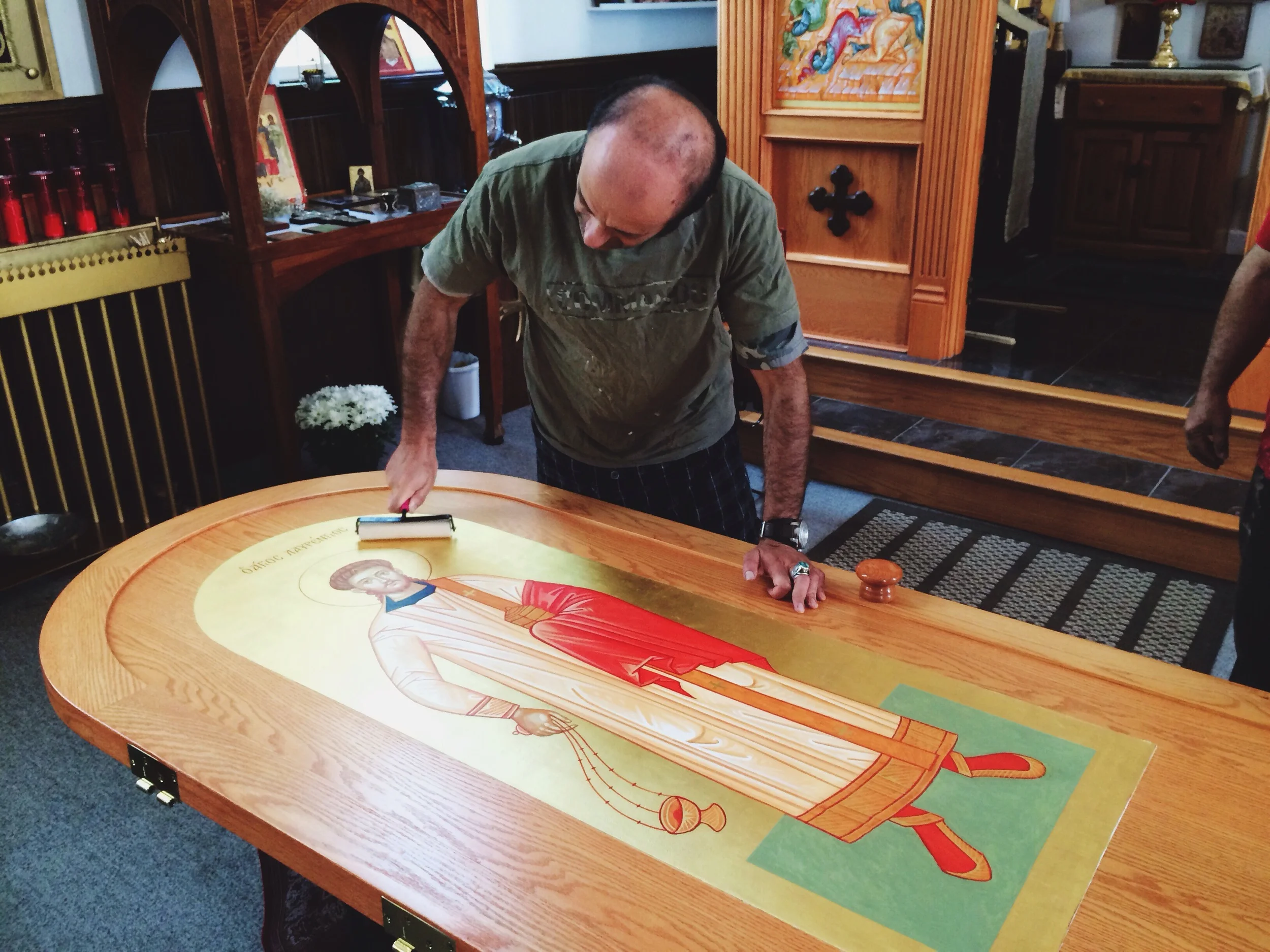 Valentin Streltsov installs the icon of St. Lavrentios