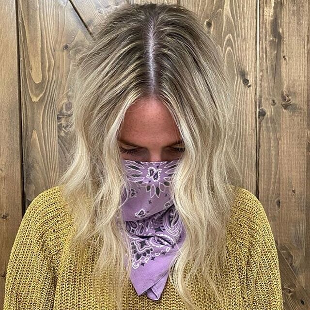 What&rsquo;s your favorite kind of blonde?! We are loving this rooted dimensional blonde by @amandasimpsonhair 😍 Did you know it&rsquo;s lower maintenance and healthier for the hair too! .
.
.
#rahhairtahoe #blondehair #kmcolorme #dimensionalblonde 