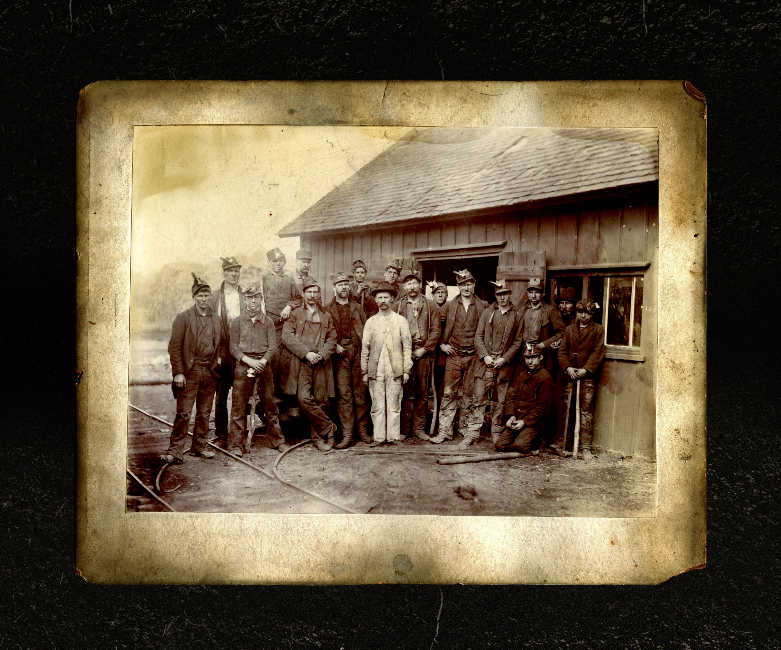 Black Canaries - Concept Art & Photo Book