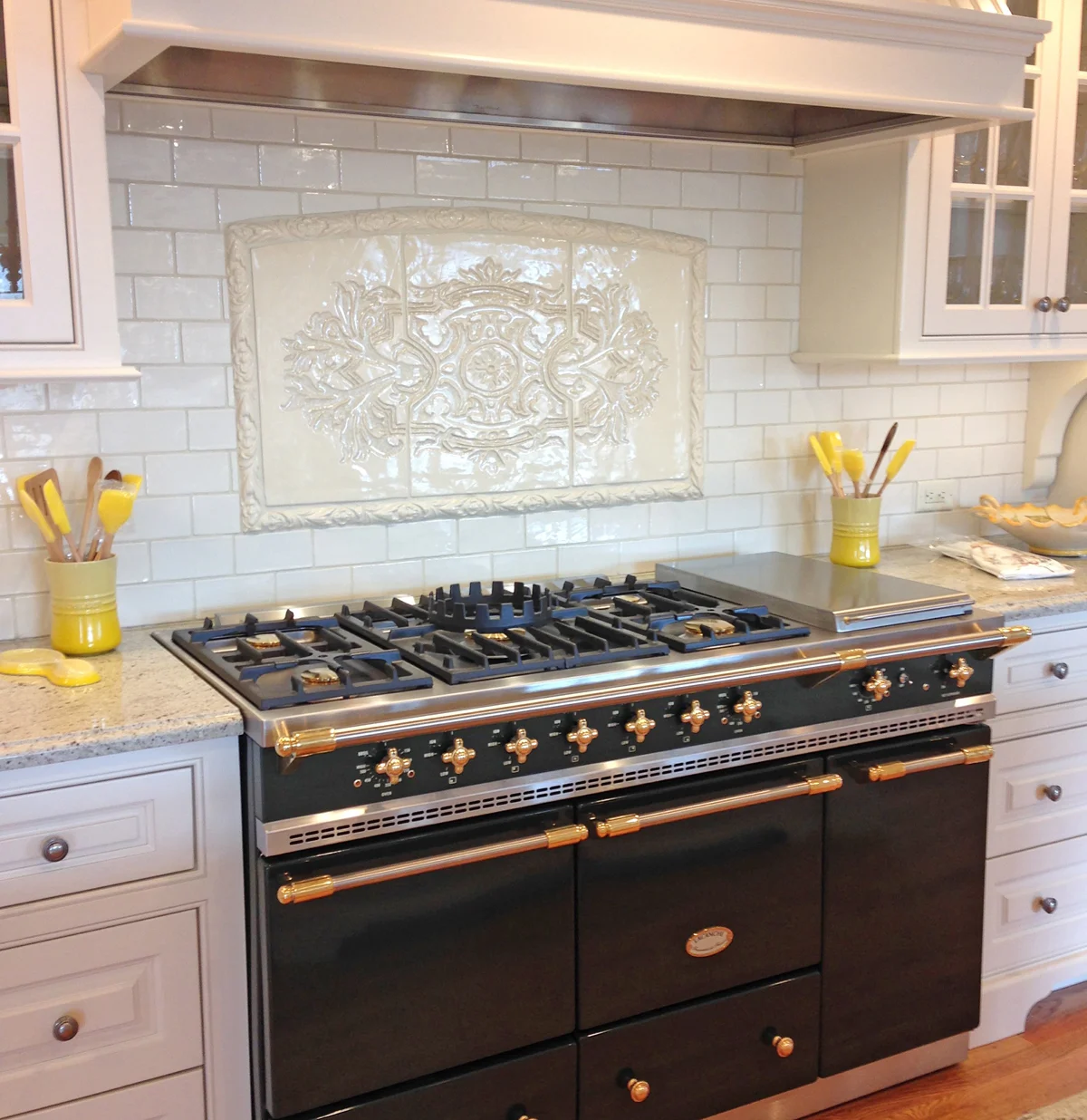 Picture of the mural installation, commissioned by Tile Sensations, Knoxville, TN.