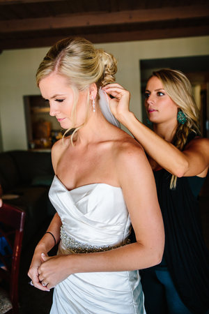 Hannah+Brendan+Wedding-Getting+Ready-0129.jpg