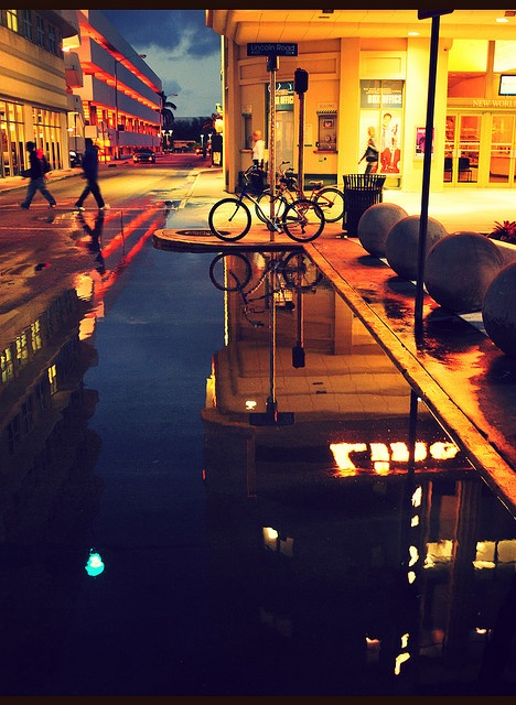 Lincoln Road Mall in South Beach (image source: flickr)"