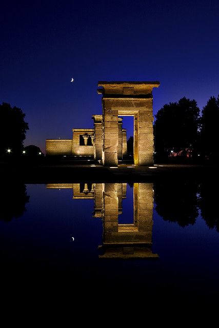 templo de debod flickr.jpg