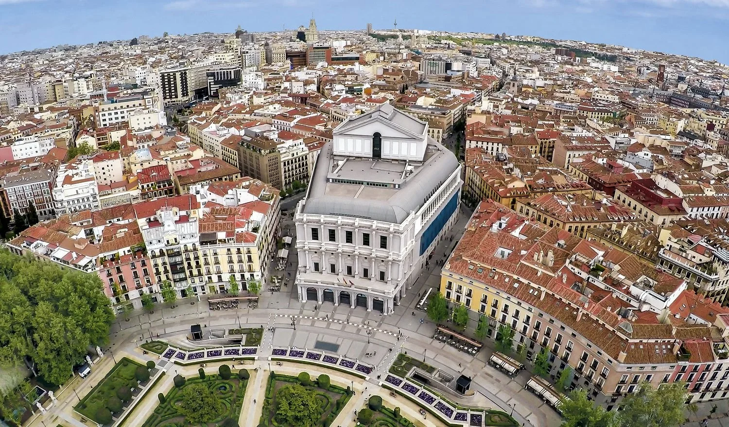 Teatro-Real-Madrid-dosde-publishing-libro-madrid_978-84-9103-125-3_35-019-00_C04.jpg