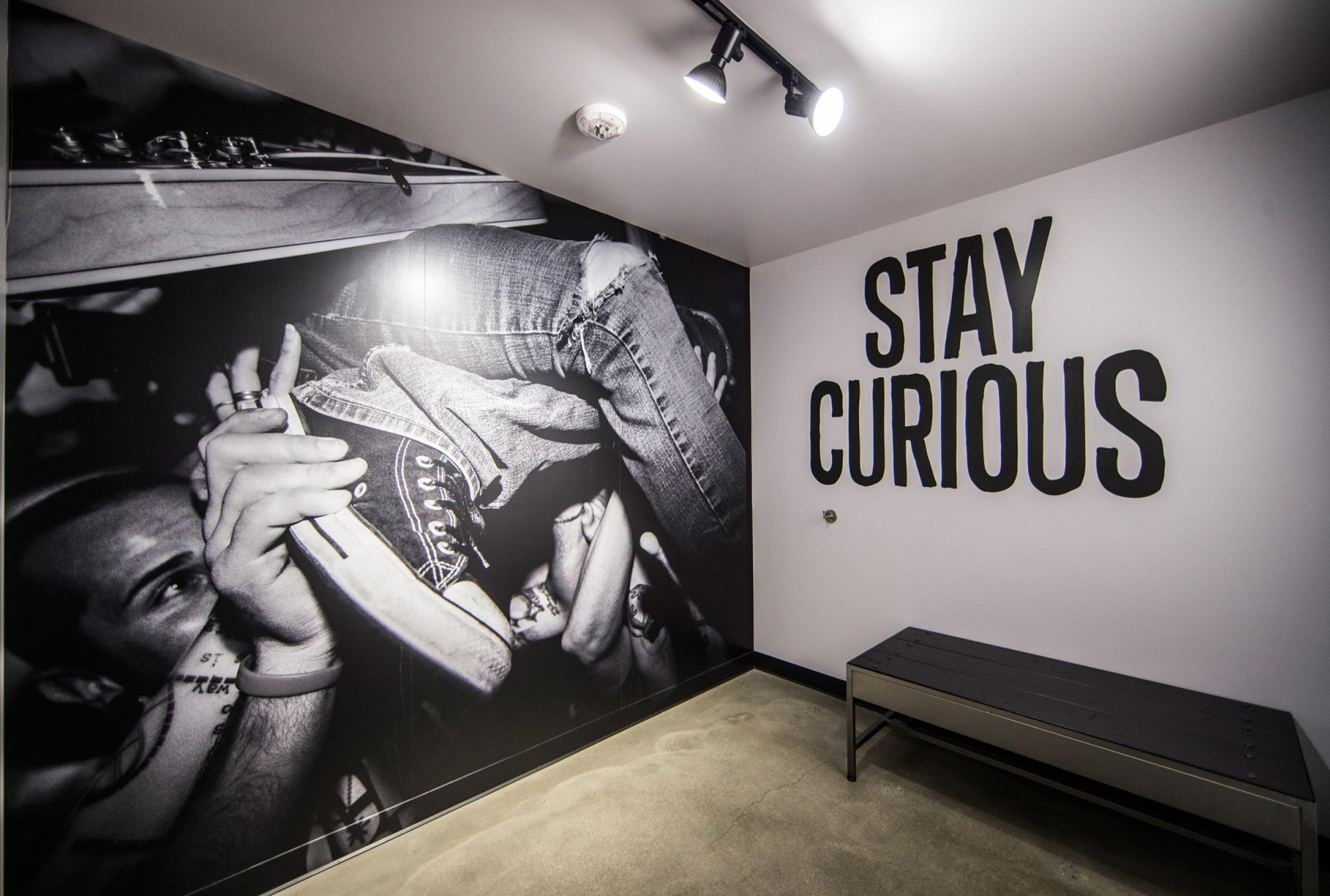 Converse_Web_SF2.jpg