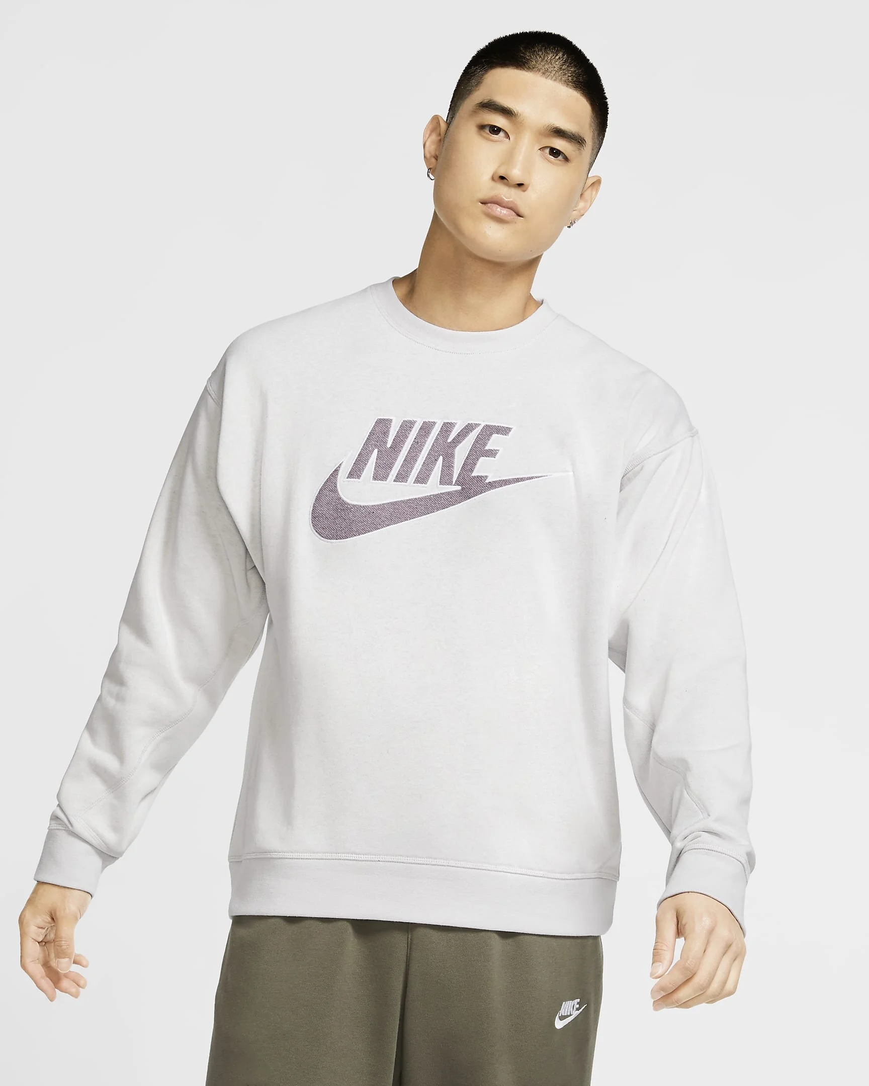 sportswear-mens-crew-pQJZ8X.jpg