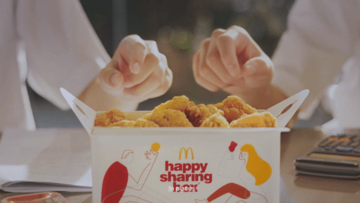 McDonalds__Its_What_We_Share_that_Brings_Us_Together-2.gif