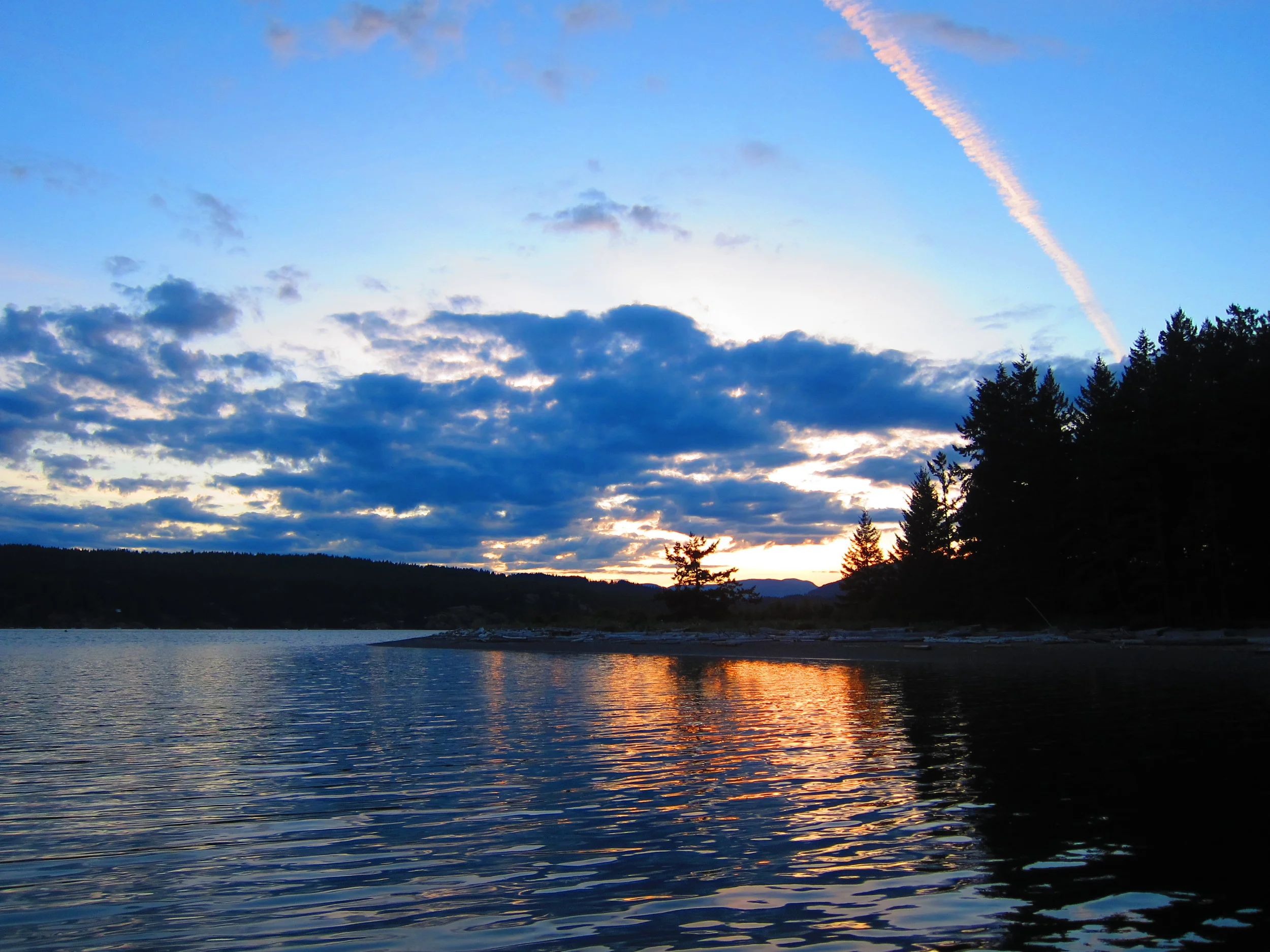 Sunset Discovery Islands