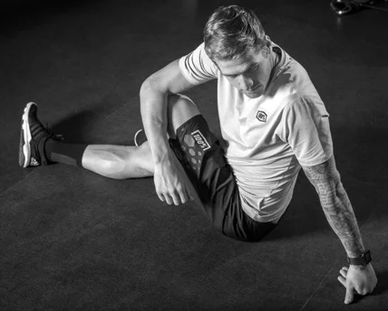 100_FA16_ATHLETIC_CATALOG-2 copy.jpg