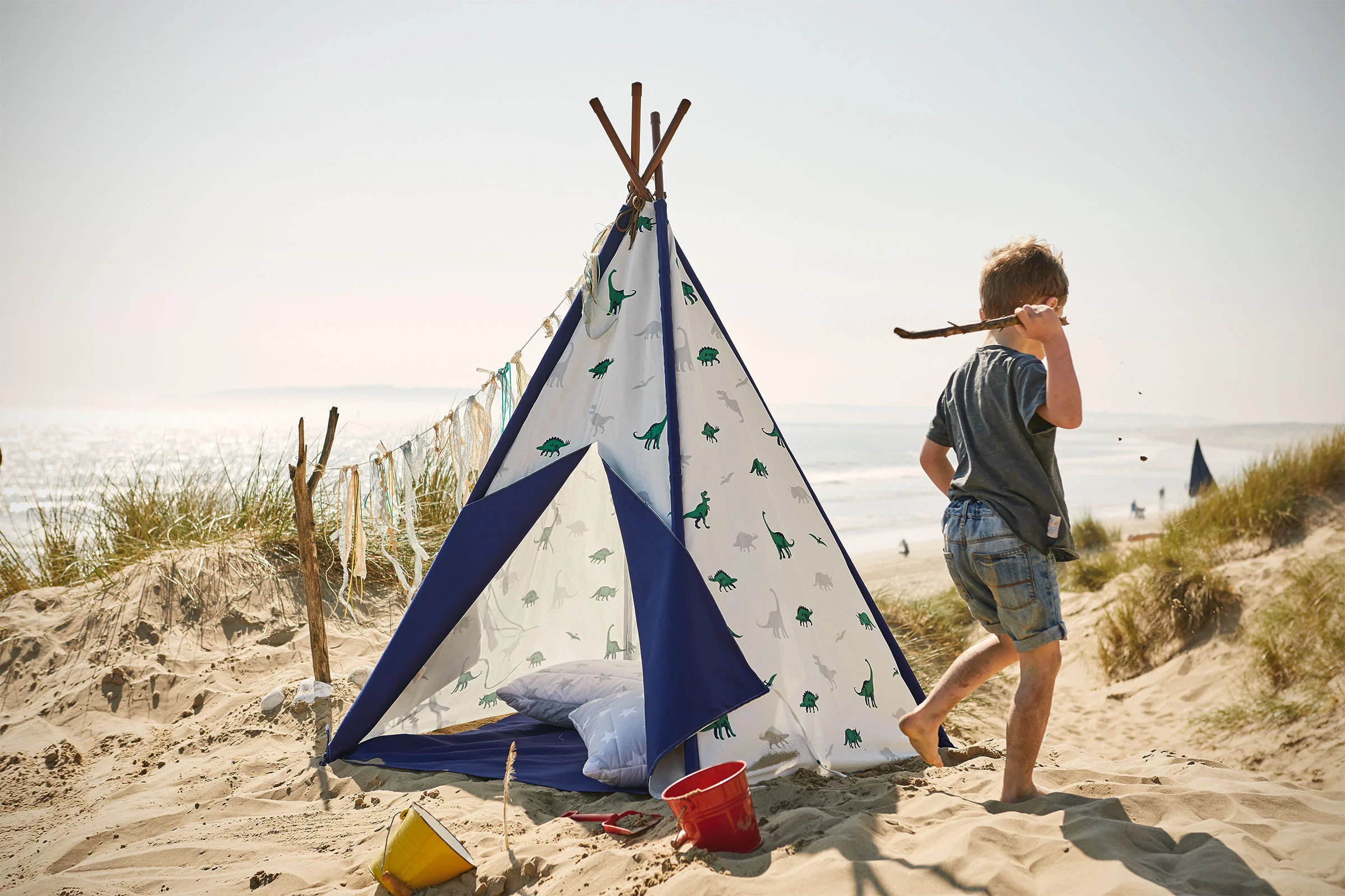 L000_DINO_WIGWAM_002.jpg
