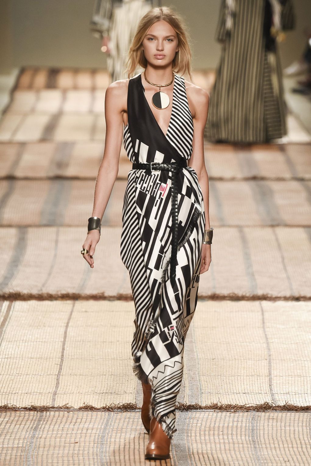 Etro.