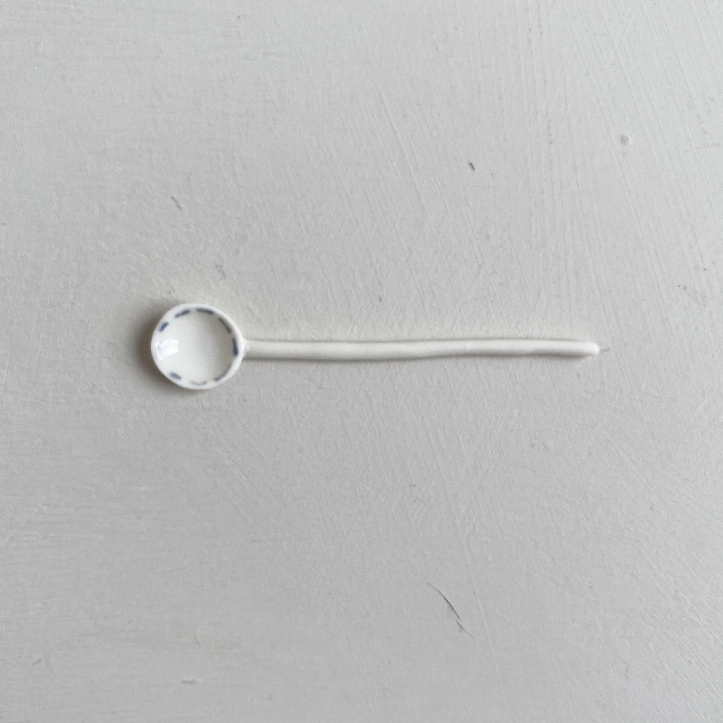 tiny_grey_running_spoon_2.jpg