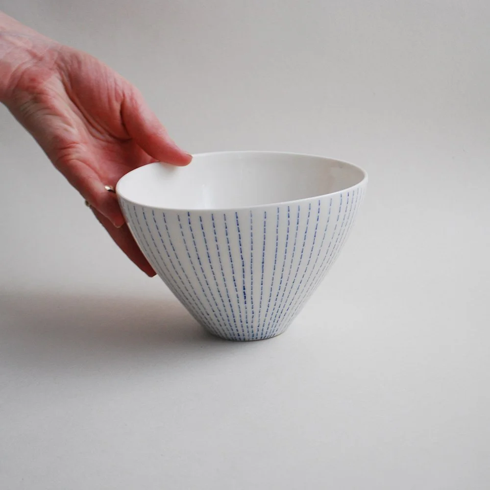 SSS020_running_stitch_bowl_hand.jpg