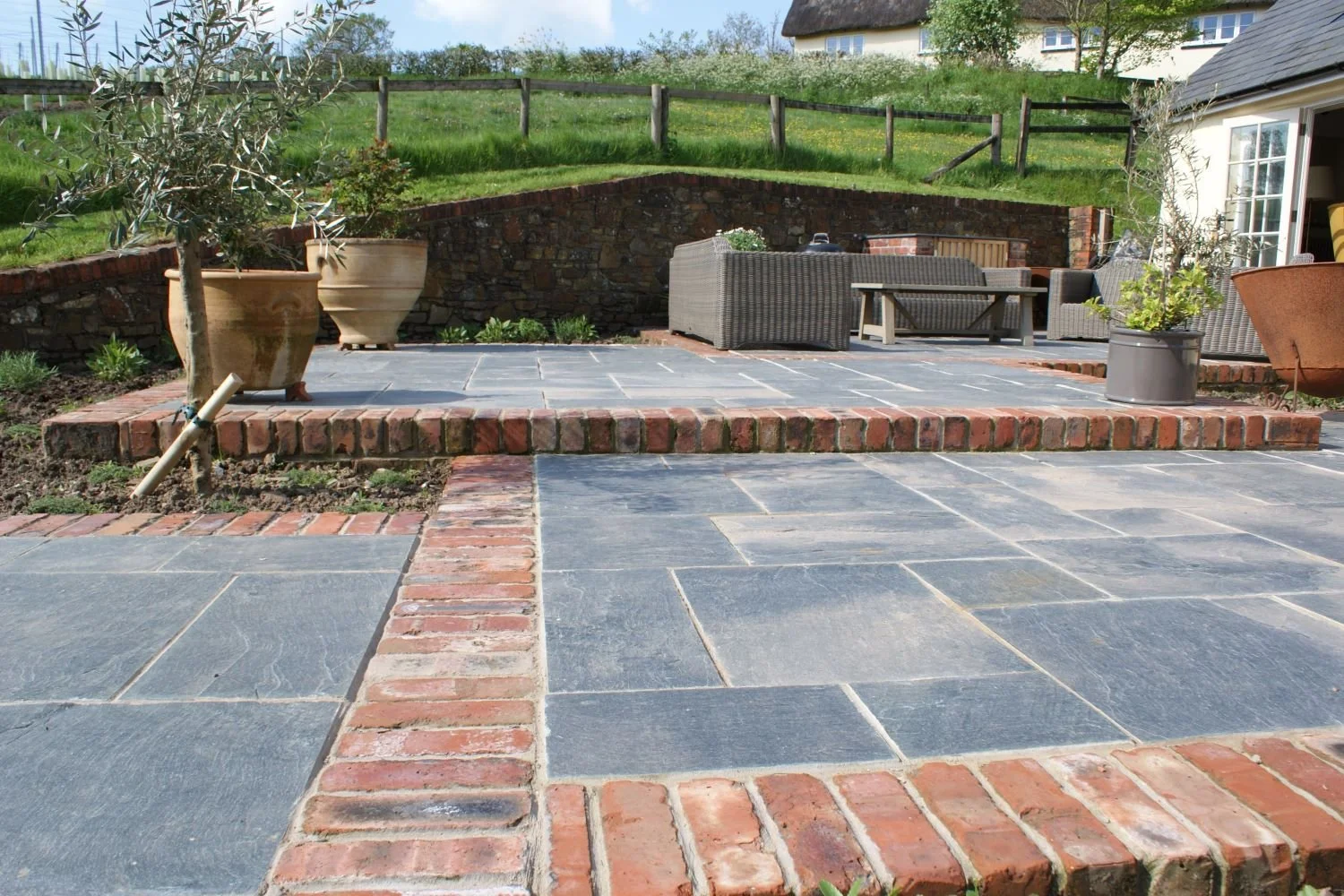 cottage-slate-terrace.JPG