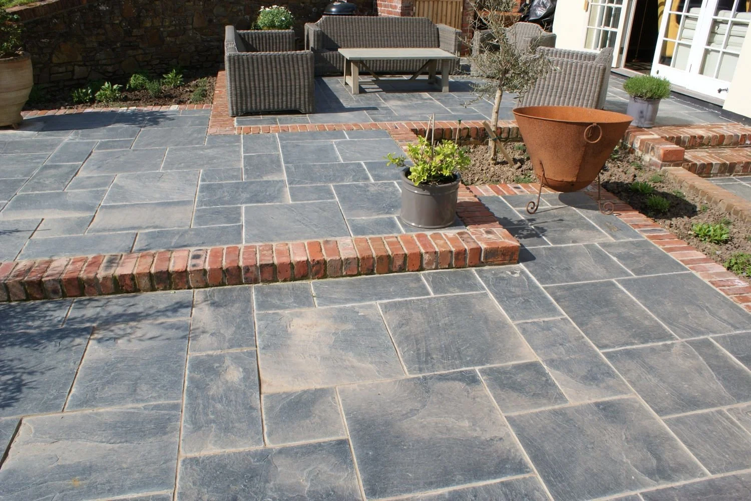 slate-paving-layout.JPG