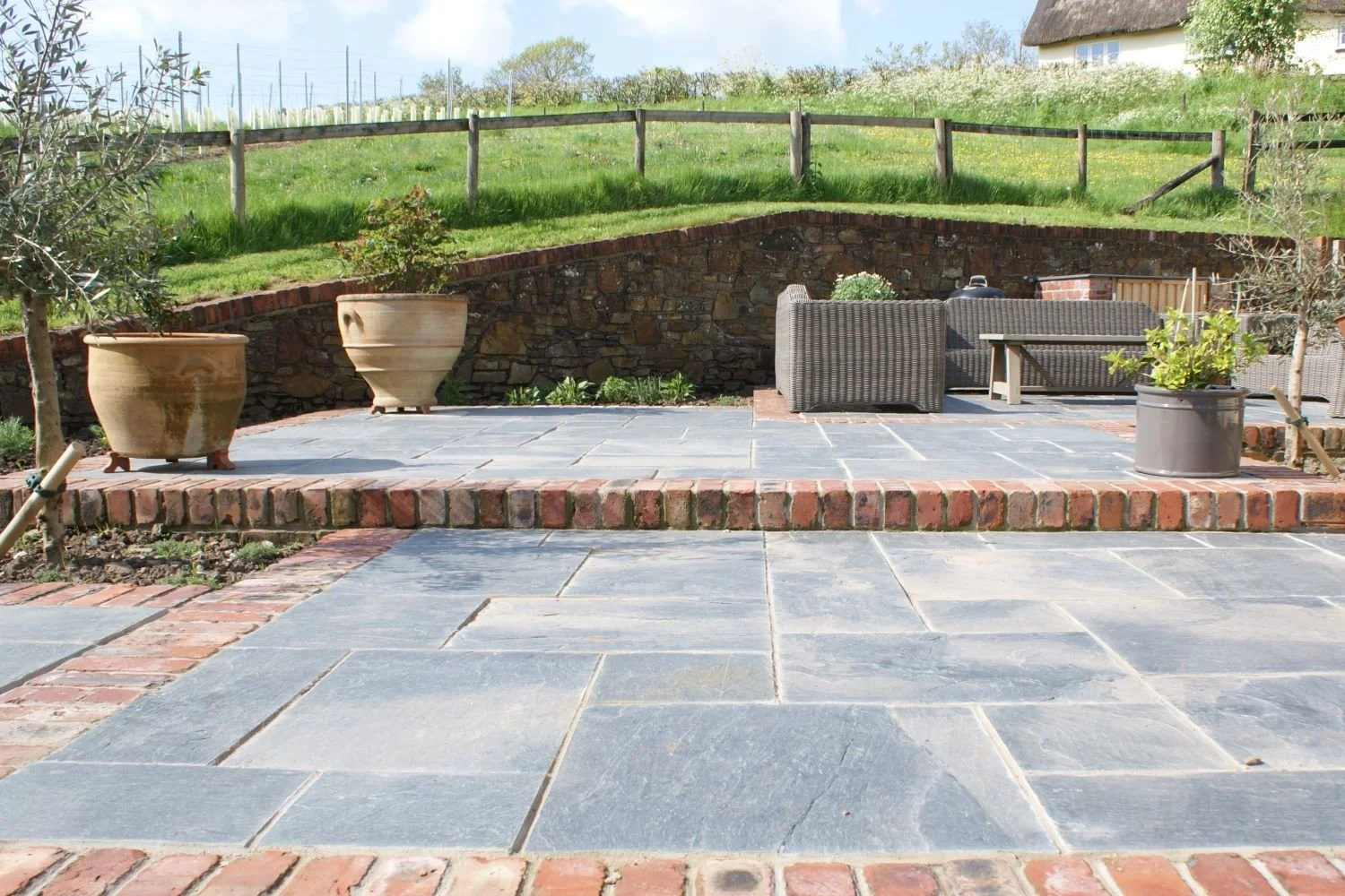 counrty-cottage-terrace.JPG