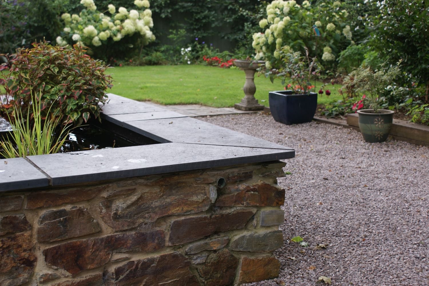 slate-pond-surround.JPG