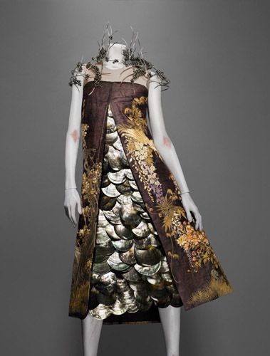 mcqueenoysterdress.jpg