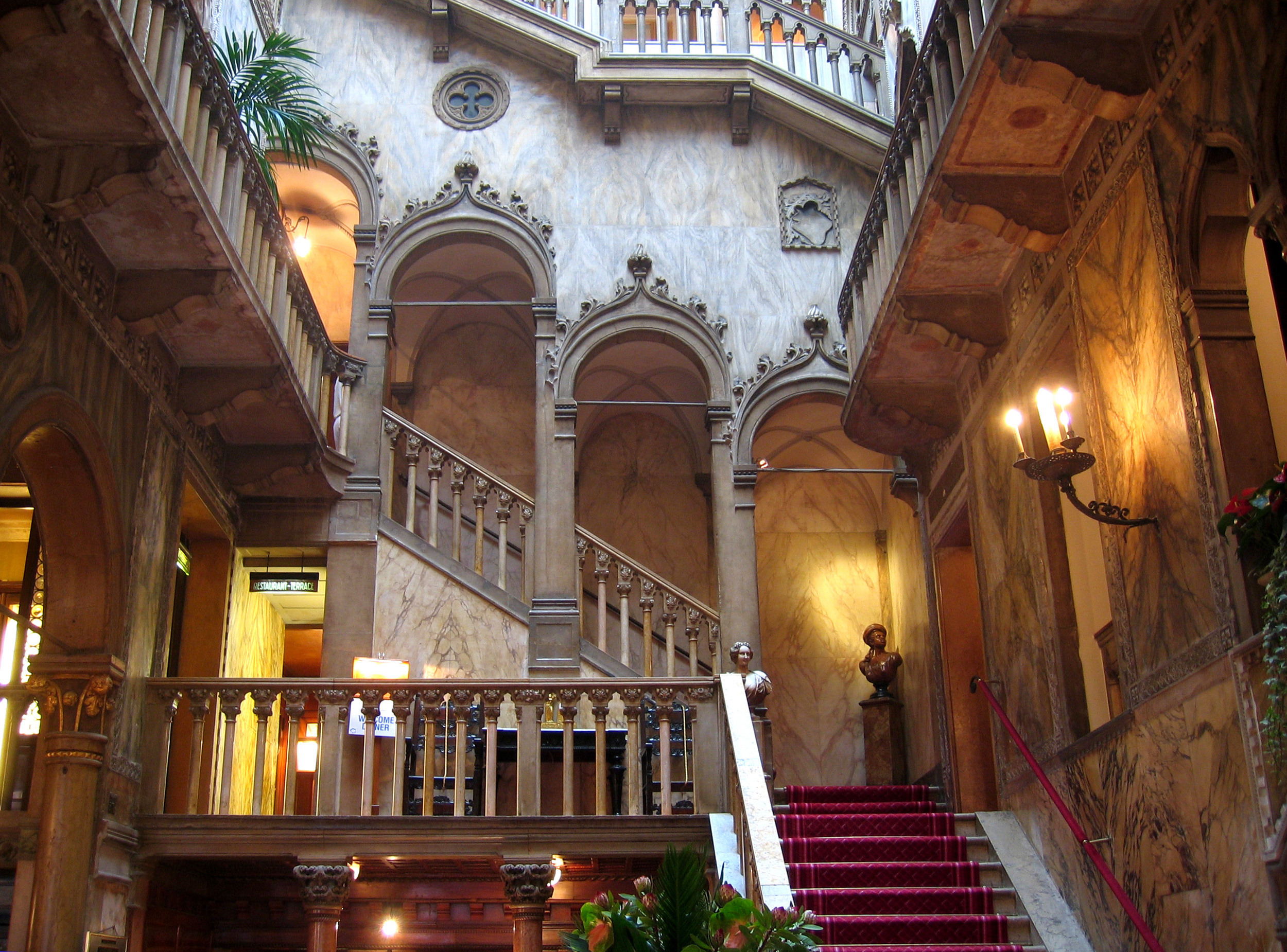 Danielli_Hotel_in_Venice.jpg