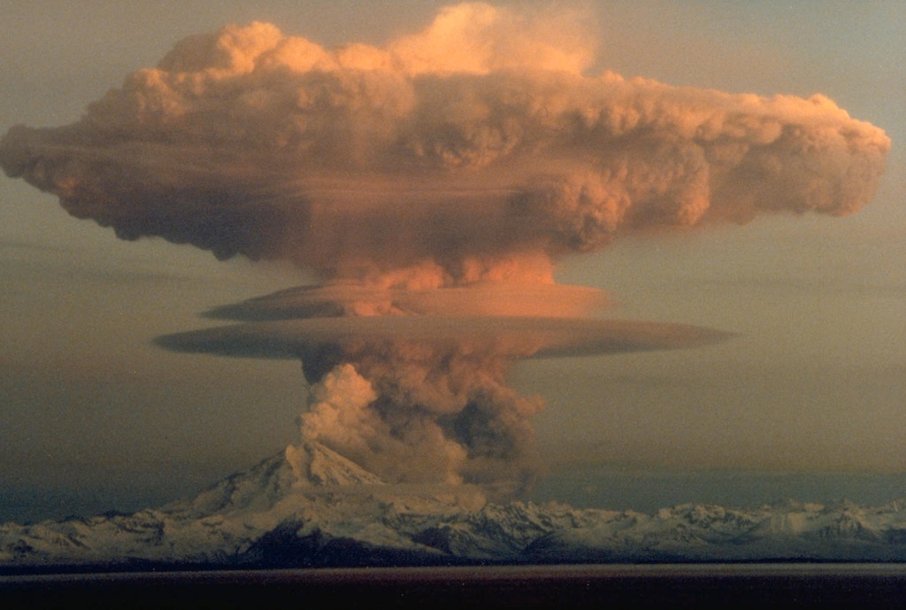 Ascending cloud from Redoubt Volcano from an eruption on April 21, 1990. The mushroom-shaped plume rose from avalanches of hot debris ( pyroclastic flows ) that cascaded down the north flank of the volcano. Via USGS and Wikipedia...