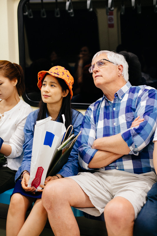  Riding the Taipei Metro 