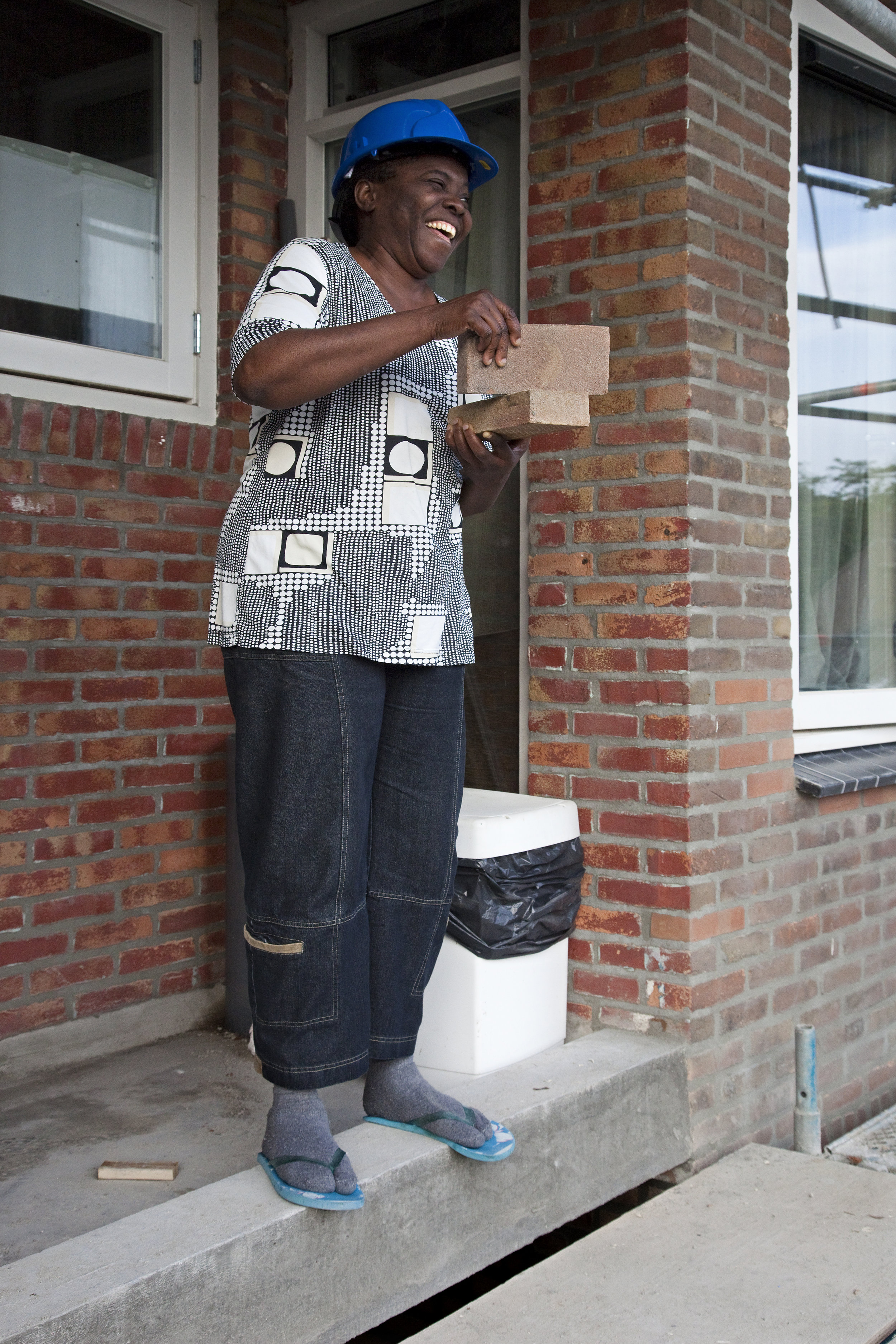 Brabant Wonen, portrettenreeks op ansichtkaarten n.a.v. grootschalig onderhoud 56 woningen
