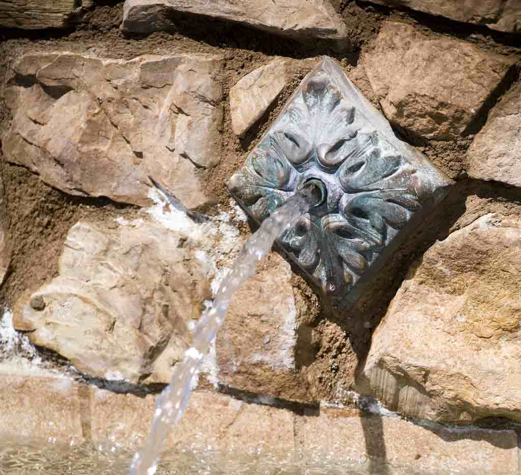 decorative accent of falling water created an atmosphere for those romantic evenings!