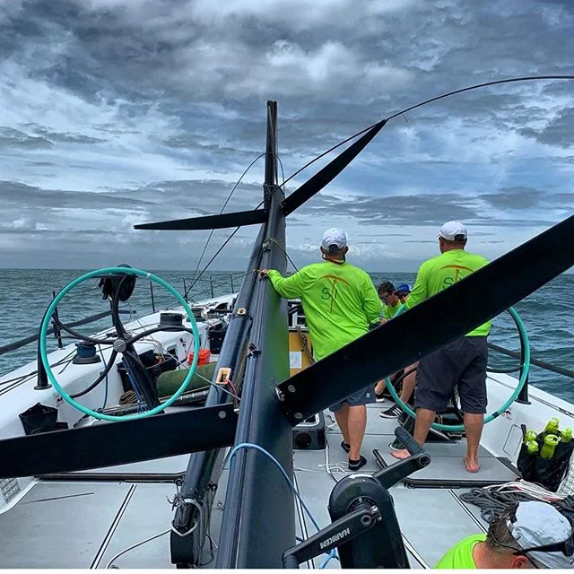 Mixed emotions today @prospectorsailing Incredible job by the crew securing the rig and avoiding injury. Team Prospector lives to sail another day 🙌
Thank you to the USCG and AYC race committee for your assistance. @north_sails @newenglandropes @harken_inc @sailing_anarchy #prospectorsailing #offshoresailing #tisbutascratch #sailinganarchy #annapolisnewportrace • 📷 by @mroesch0