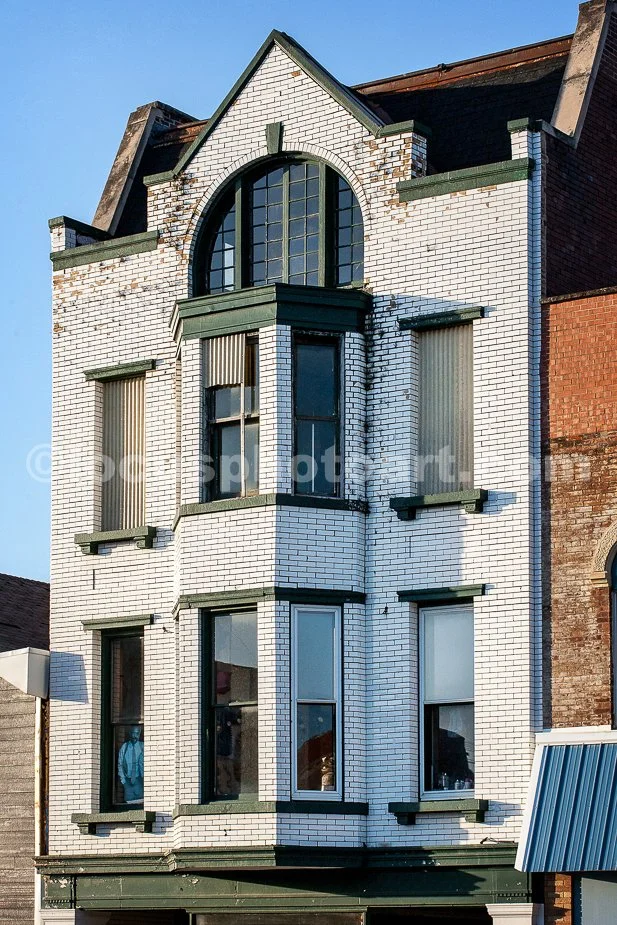 J18_Glazed_Brick_Facade_9947.jpg