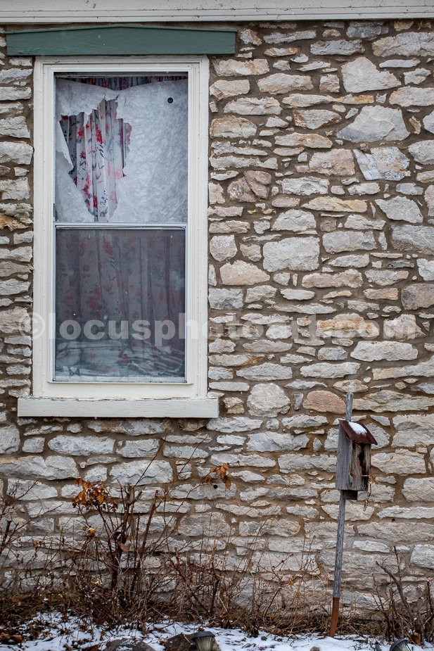 J25_Window_of_a_Rustic_Stone_Home_1827.jpg