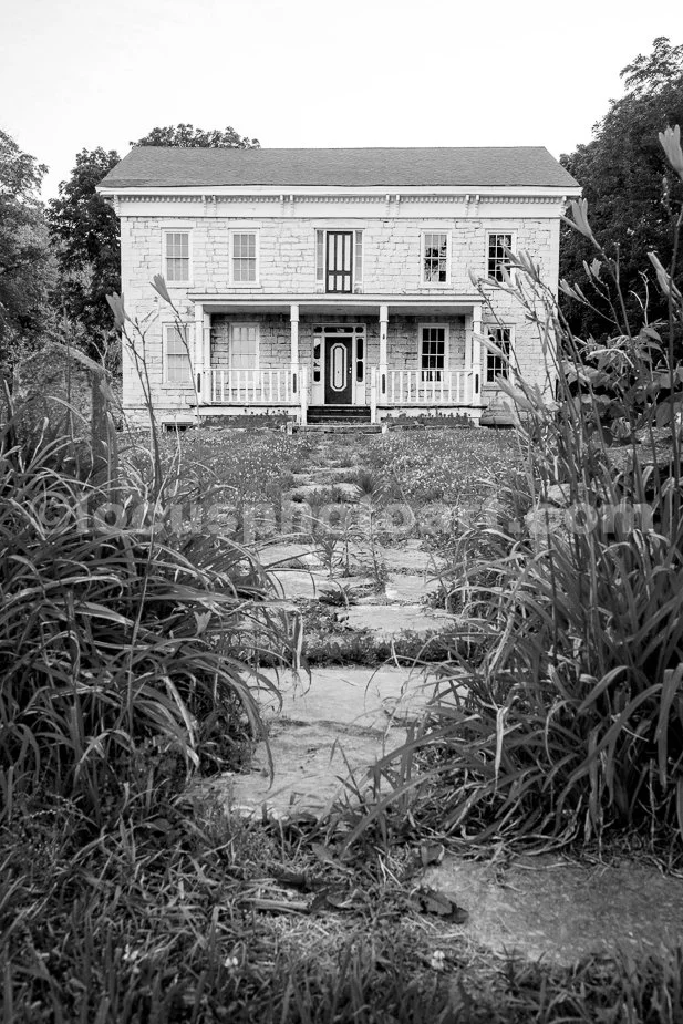 J24_Pathway_to_the_Eldred_House_9576_BW.jpg