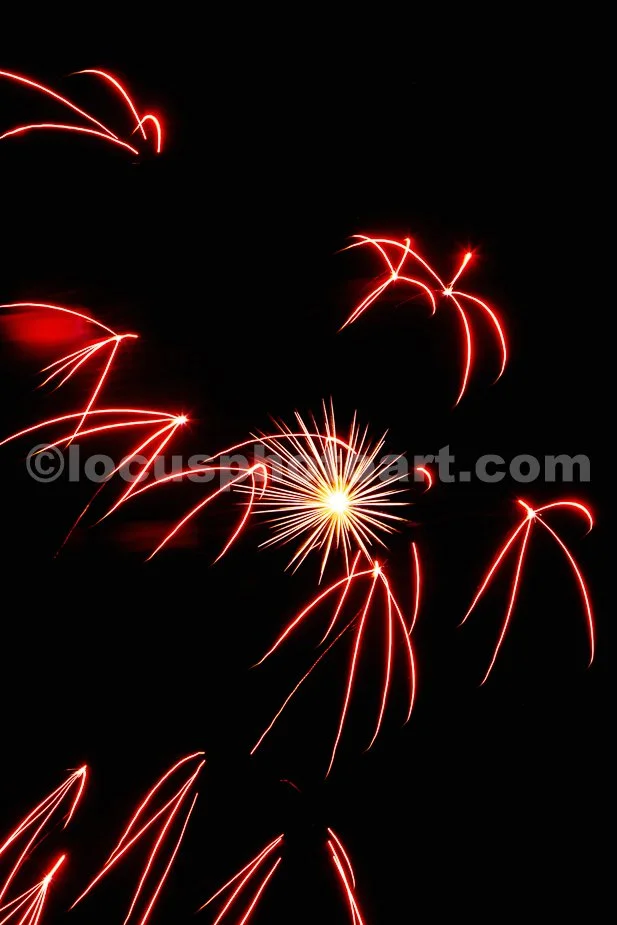 J23_Fireworks_7041.jpg
