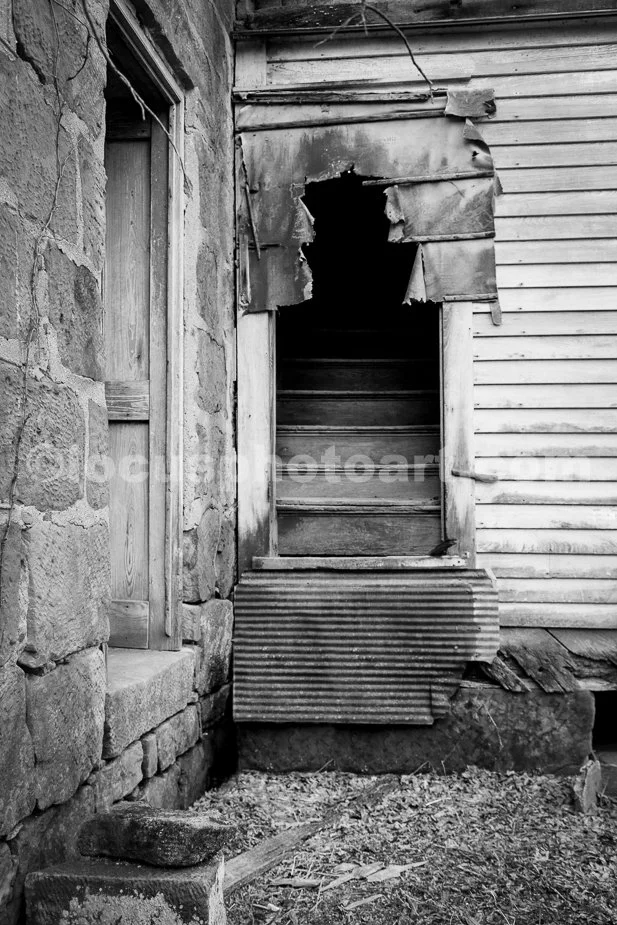 J20_Doorway_to_the_Second_Floor_6606_BW.jpg