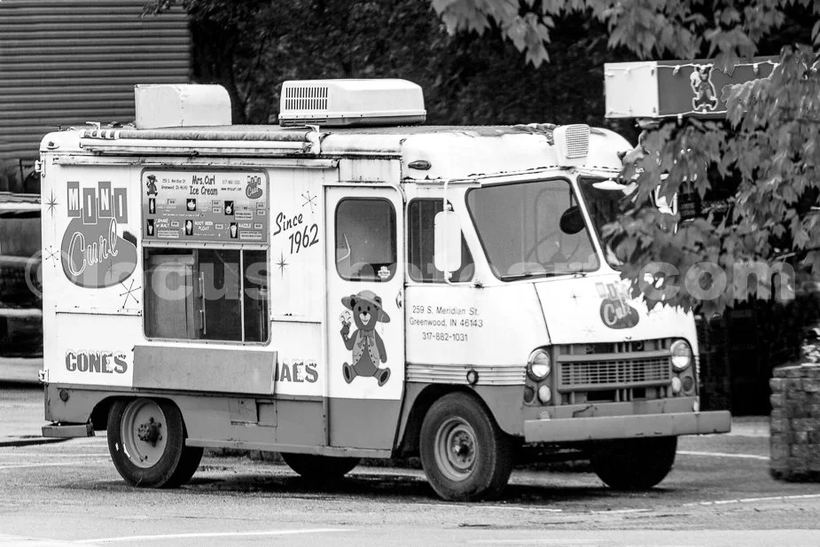 J21_Mini_Curl_Ice_Cream_Truck_3029_BW.jpg
