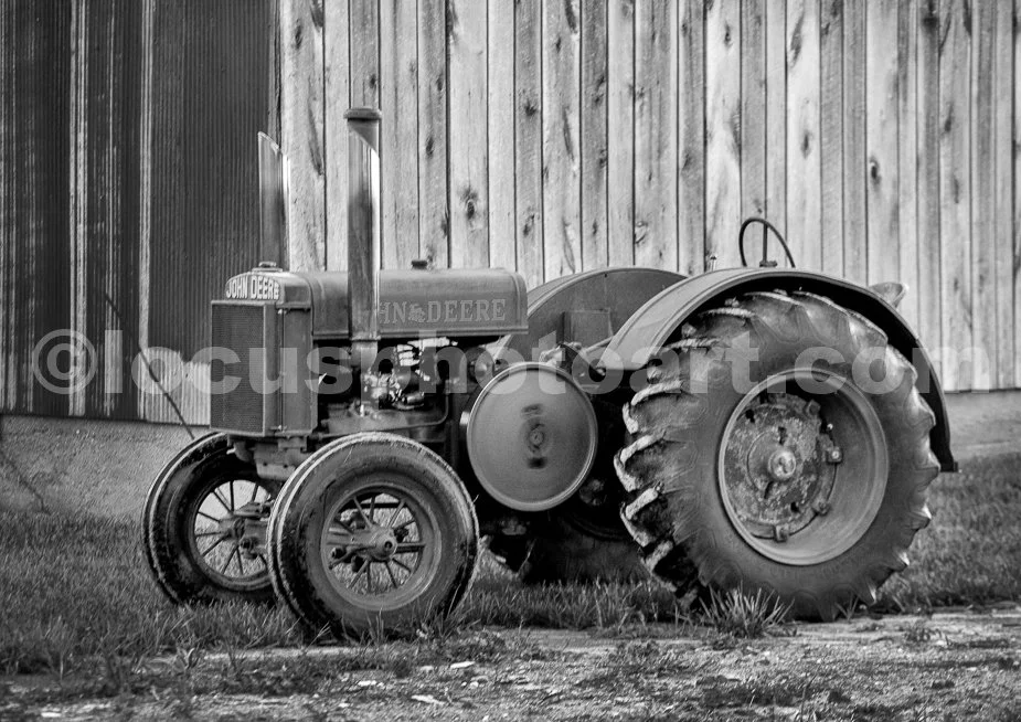 J23_Deere_Behind_the_Barn_9369_BW.jpg
