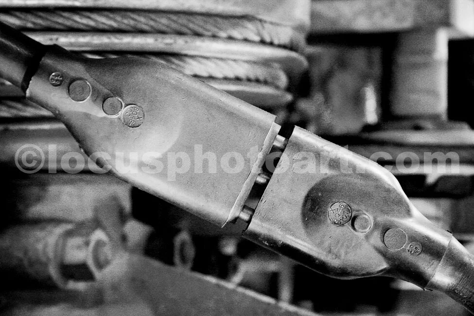 J15_Mining_Machine_Plug_2521_BW.jpg