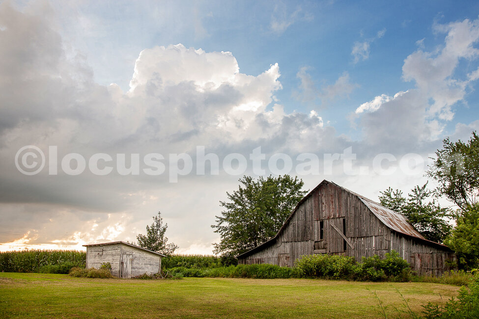 J18_Storm_Over_the_Cantrell_Barn_2027.jpg