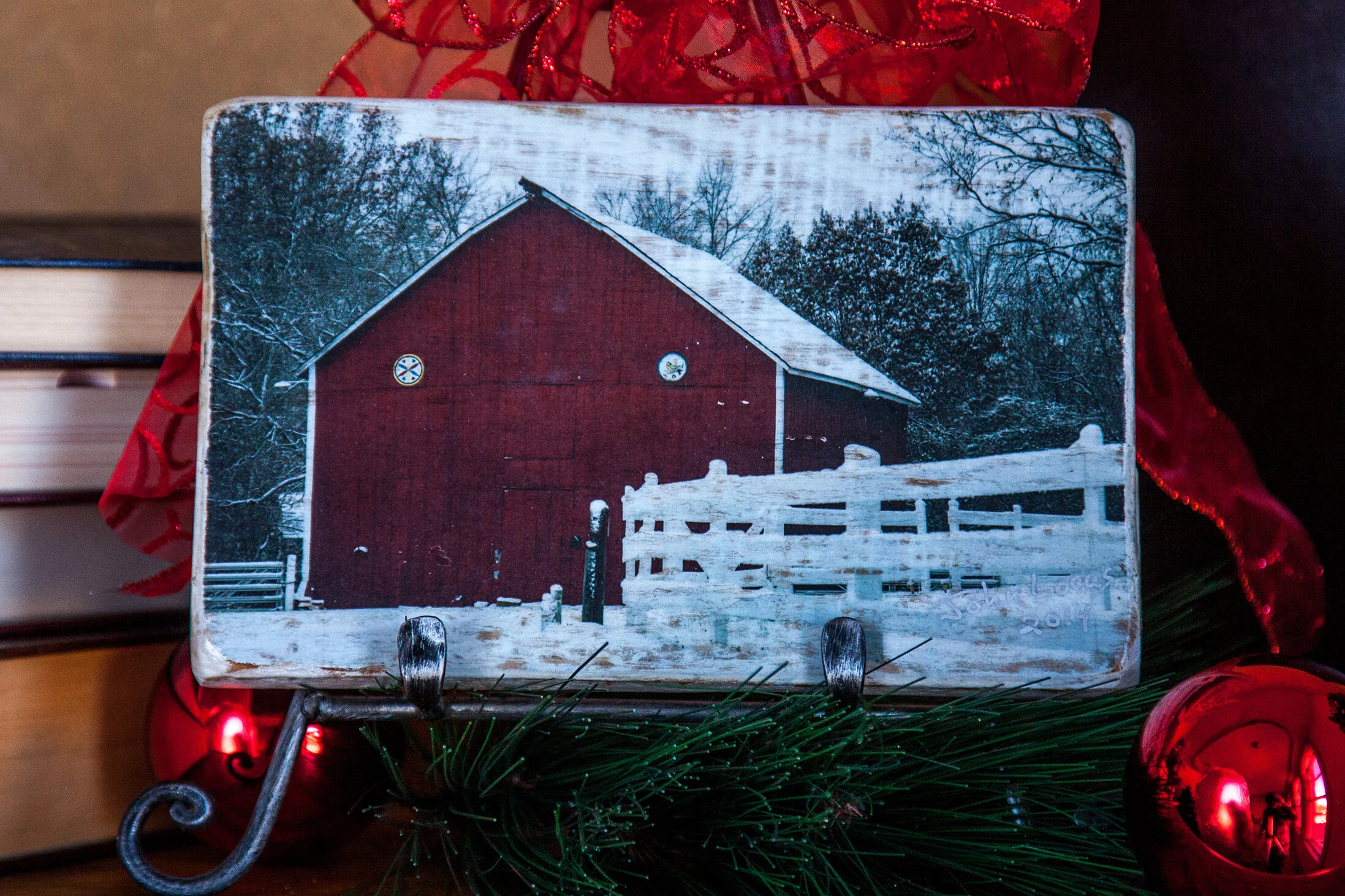 J14 Red Barn in the Snow 7799.jpg