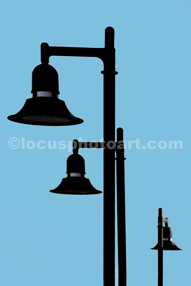 J18_Streetlamp_Trio_on_Blue_0088.jpg
