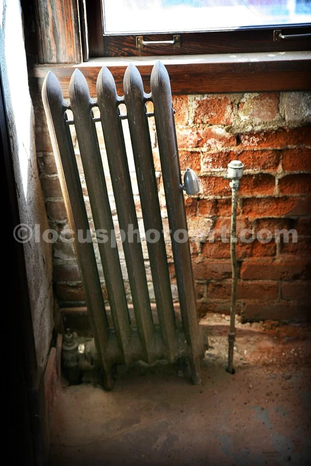 Restroom_Radiator_on_the_Third_Floor_8988.jpg