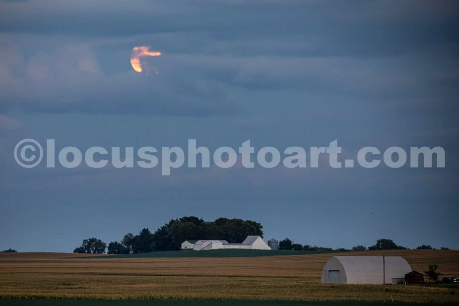 J24_Super_Moonrise_over_Illinois_9052.jpg