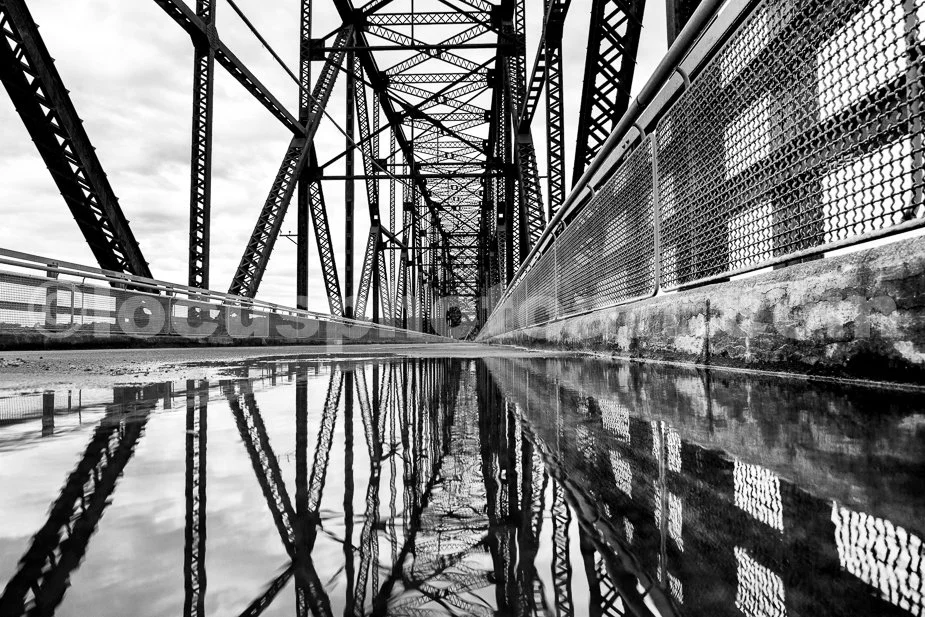 J24_Water_on_Bridge_0039_BW.jpg