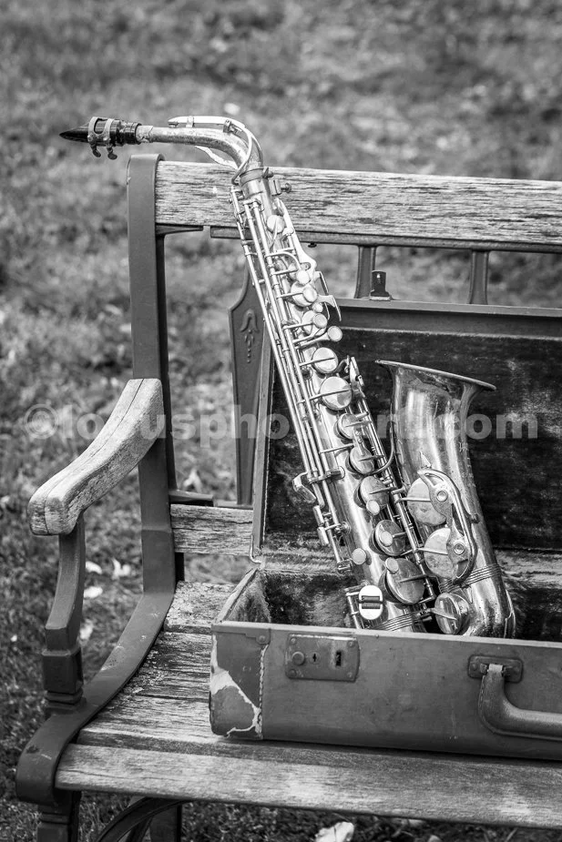J23_Sax_on_a_Park_Bench_5191_BW.jpg