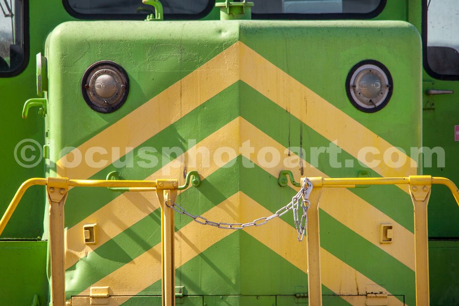 J21_Smiling_Locomotive_5217.jpg