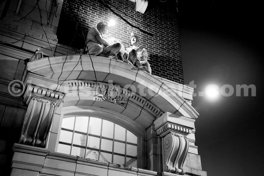 Moon_Over_the_Miners_Theater_9361_BW.jpg