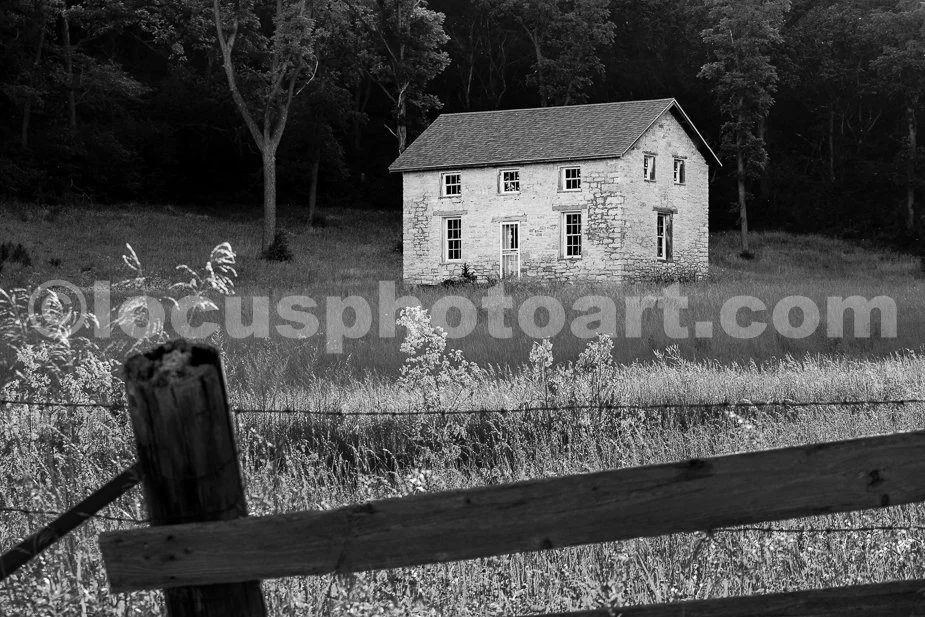 J24_Stone_Home_on_the_Bluffs_0532_BW.jpg