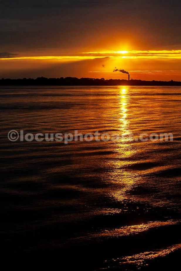 J24_Reflections_of_the_Sunset_at_Alton_8251.jpg
