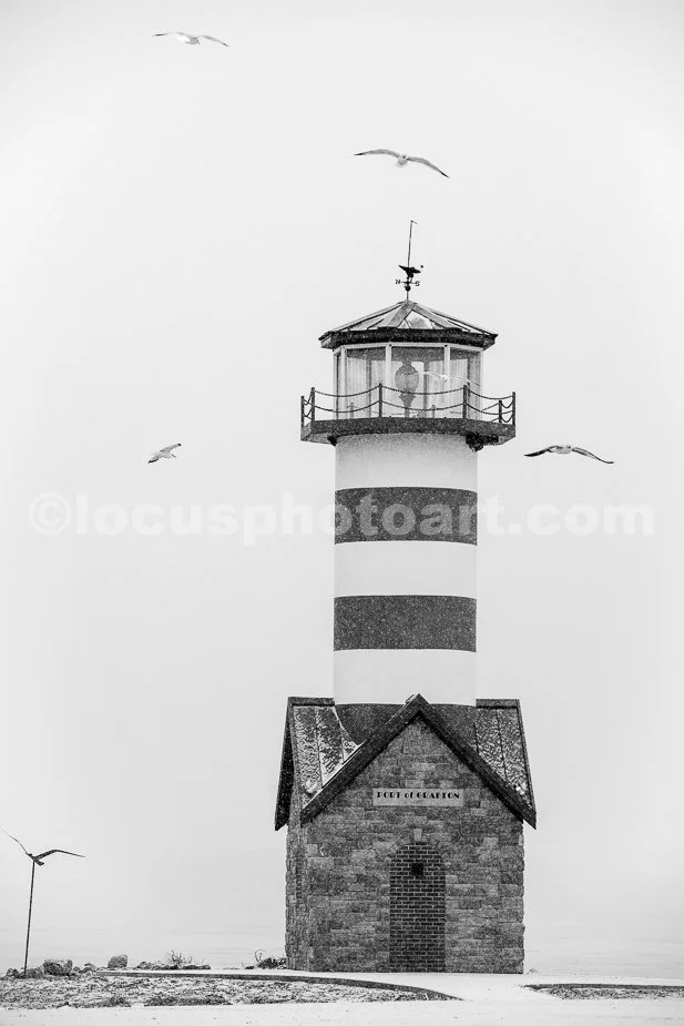 J19_Lighthouse_White_Out_5831_BW.jpg