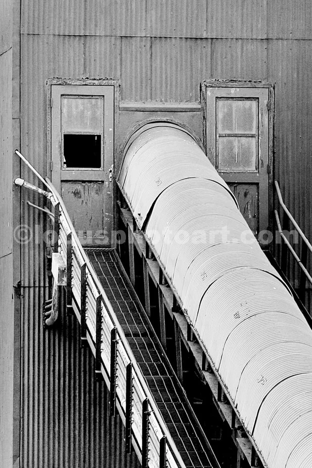 Power_Plant_on_the_Riverfront_II_5374_BW.jpg